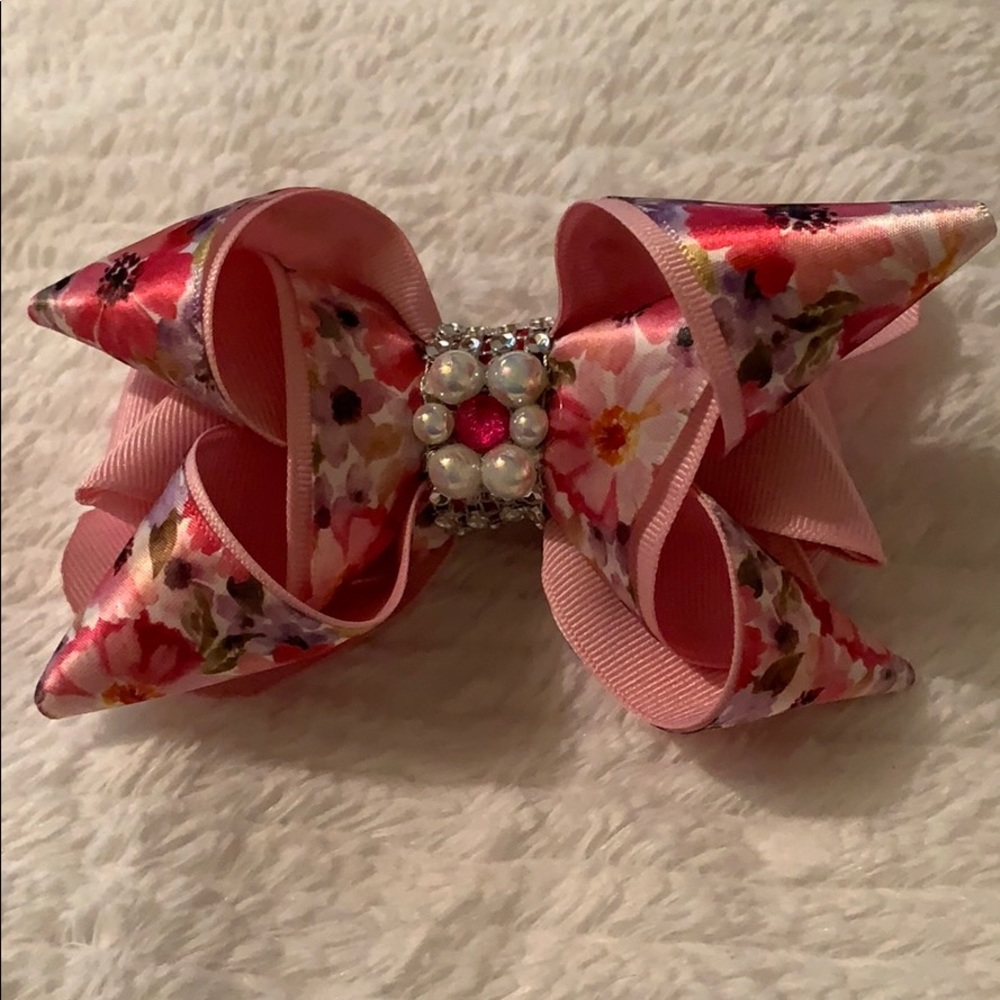 Bow for girls